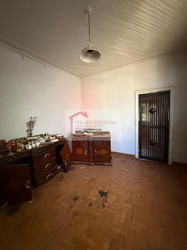 Casa em Avenida Padre Pio Corso  -  Santa Rita do Passa Quatro