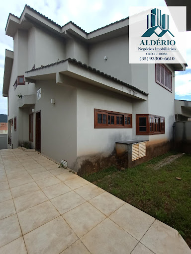 Casa em Novo Horizonte  -  Monte Sião