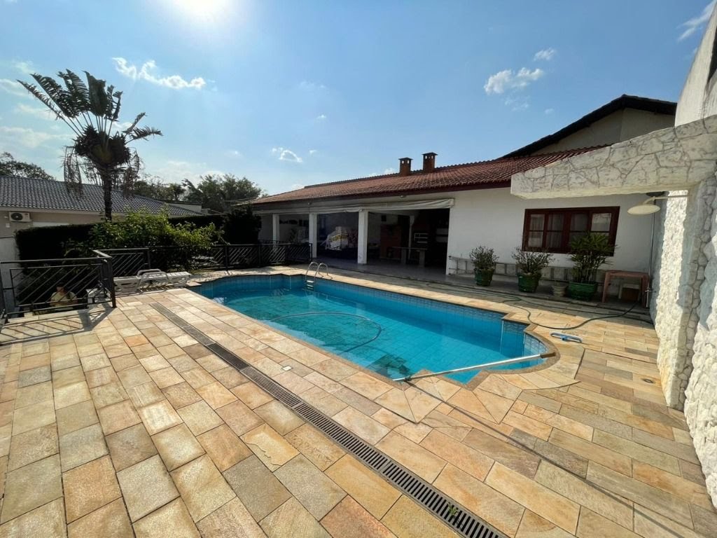 Casa à venda com 3 quartos, 3 suítes, 8 vagas e 570m² no Condominio Arujazinho I II III, Arujá (SP) — foto 24 de 30