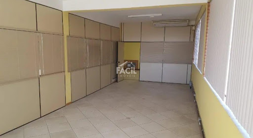 Prédio Inteiro para Locação em Serra - 900m² | 7 Banheiros