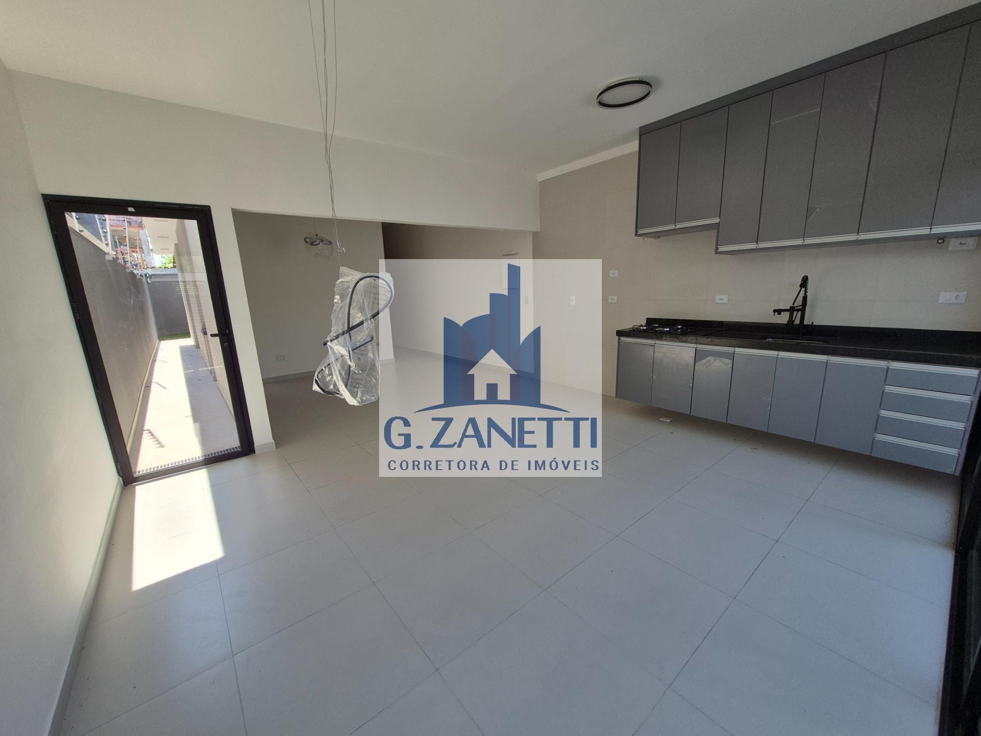 Casa, 2 quartos, 70 m² - Foto 2