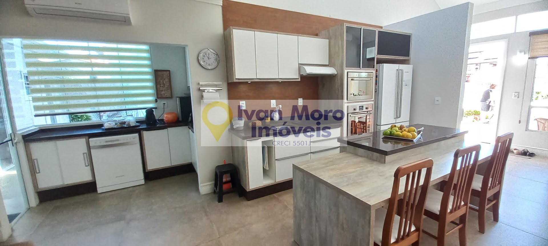 Casa à venda com 6 quartos, 6 suítes, 5 vagas e 230m² no Daniela, Florianópolis (SC) — foto 20 de 30