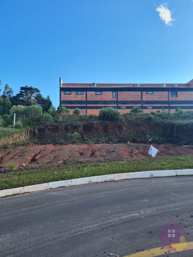 Lote / Terreno em Petrópolis  -  Lages