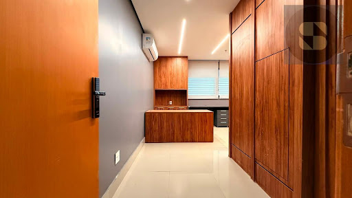Sala comercial mobiliada, vaga garagem, 53m², região Bosque da Saúde