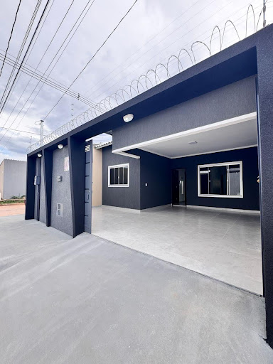 Casa à venda no Parque da Colina, Formosa: 3 dormitórios, 1 suíte, 2 banheiros por R$ 290.000.