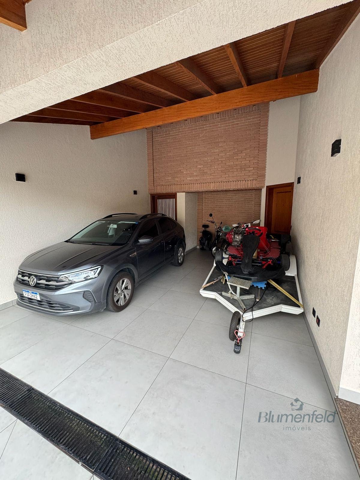 Casa à venda com 4 quartos, 1 suíte, 2 vagas e 400m² no Condomínio Arujazinho IV, Arujá (SP) — foto 4 de 30