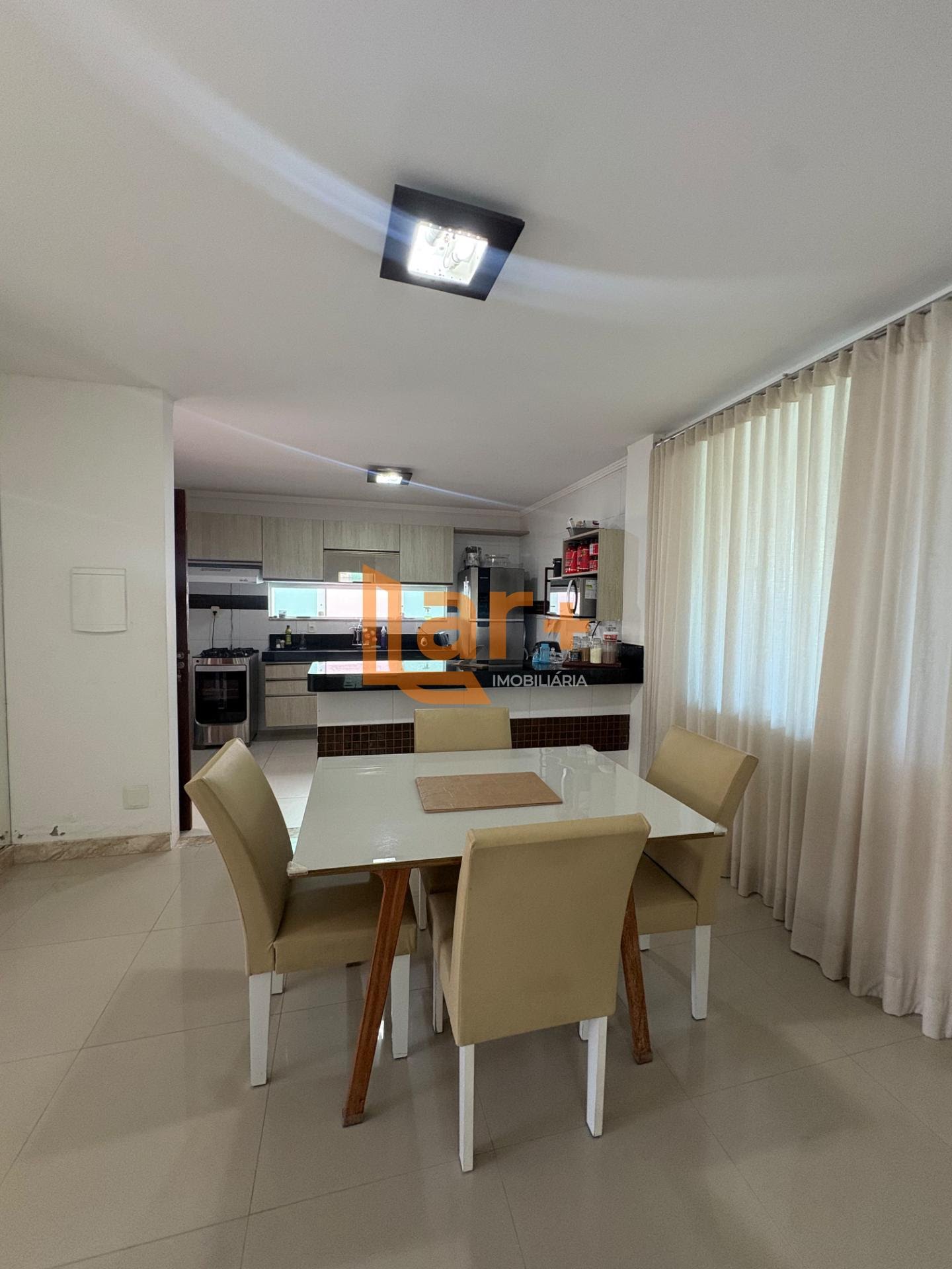Casa à venda com 5 quartos, 5 banheiros, 4 vagas e 214m² no Aruana, Aracaju — foto principal