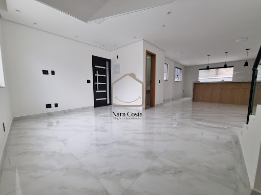 Casa para Venda em Suzano / SP no bairro Jardim Quaresmeira 