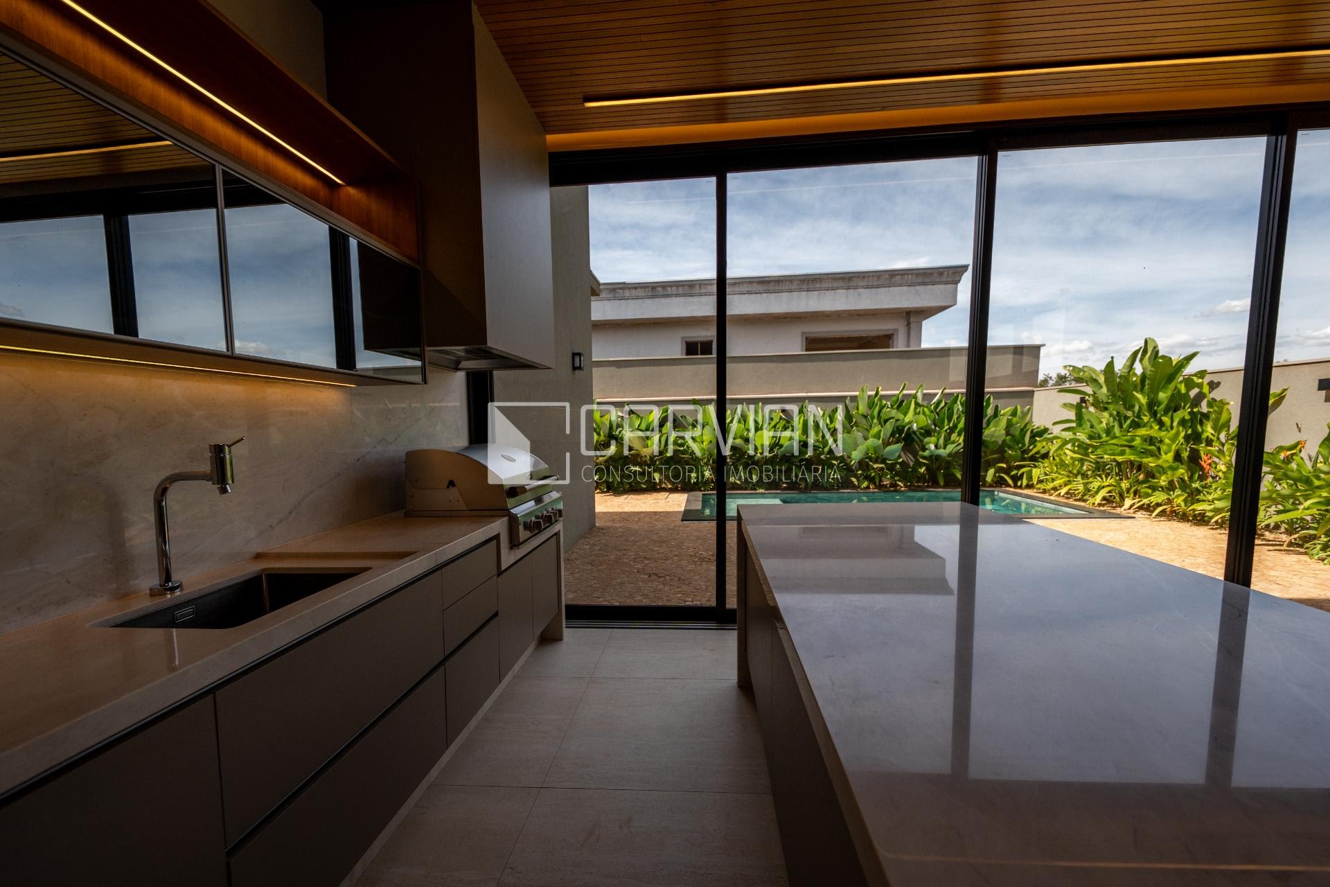Casa à venda com 4 quartos, 4 suítes, 4 vagas e 261m² no Jardim Olhos D Agua, Ribeirão Preto (SP) — foto 27 de 30