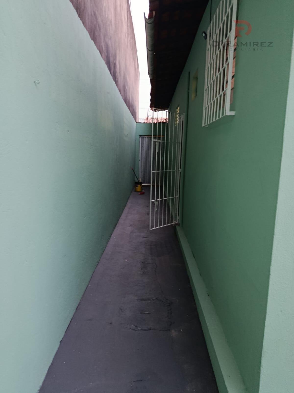 Casa à venda com 5 quartos, 1 suíte, 2 vagas e 250m² no Cohama, São Luís (MA) — foto 13 de 26