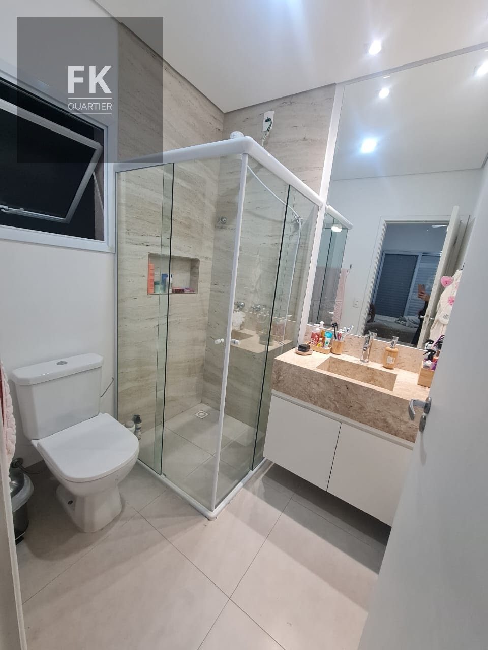 Casa à venda com 3 quartos, 3 suítes, 4 vagas e 266m² no Suru, Santana de Parnaíba (SP) — foto 24 de 26