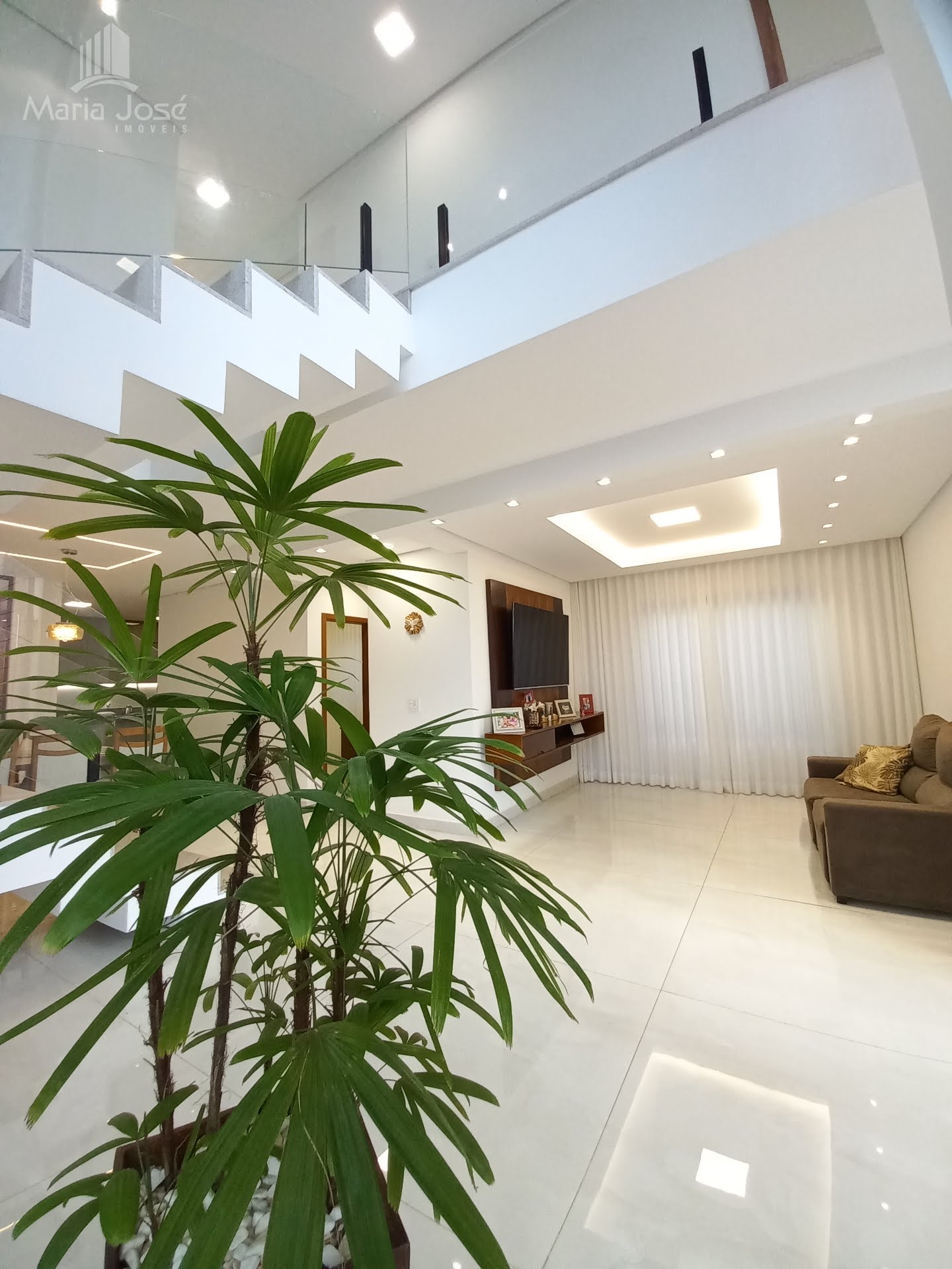 Casa à venda com 3 quartos, 2 suítes, 2 vagas e 230m² no Condomínio Parque das Nogueiras, Sete Lagoas (MG) — foto 8 de 30