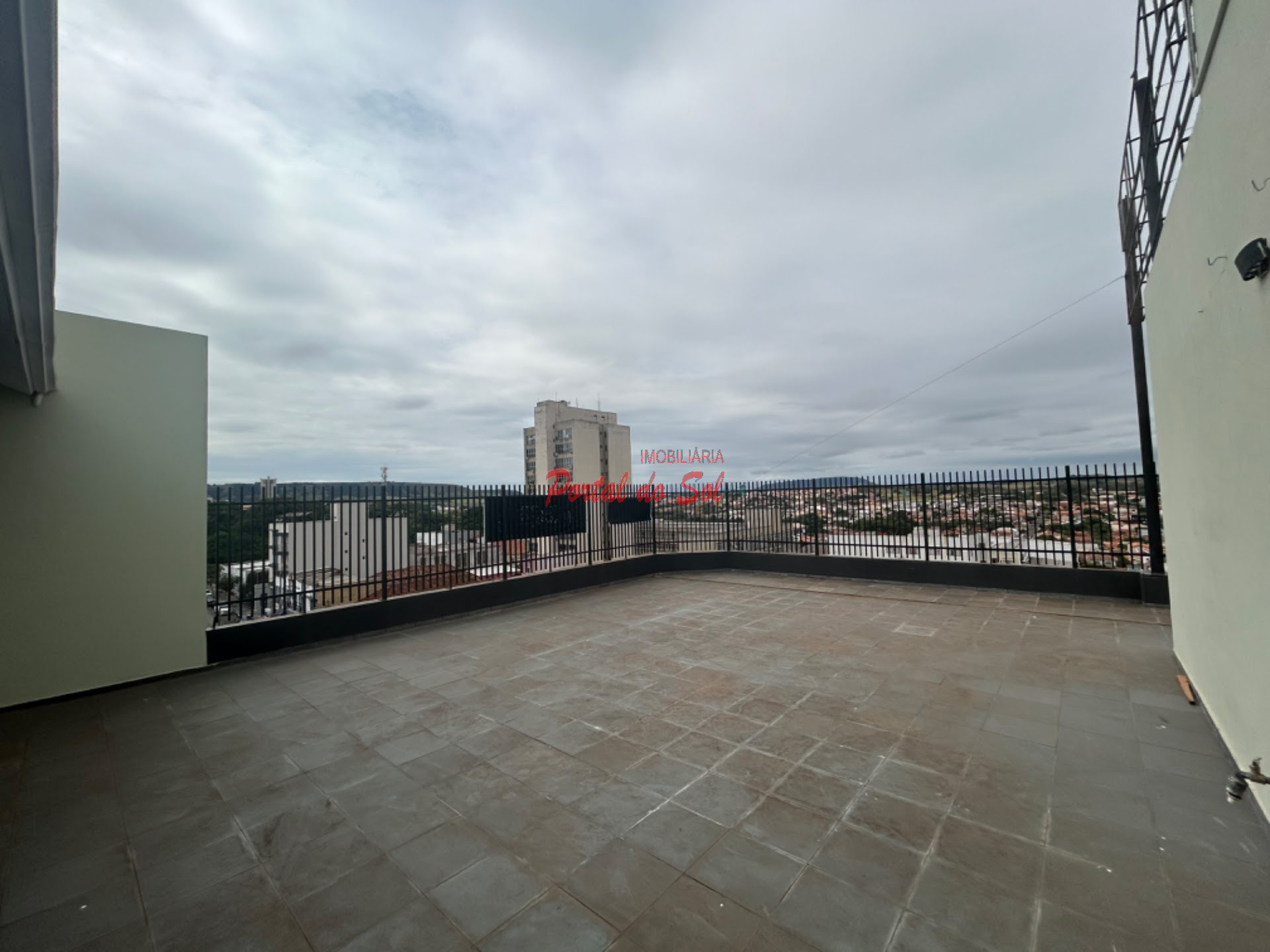 Comercial para alugar com 1 banheiro e 400m² no Centro, Santo Antônio da Platina (PR) — foto 3 de 11
