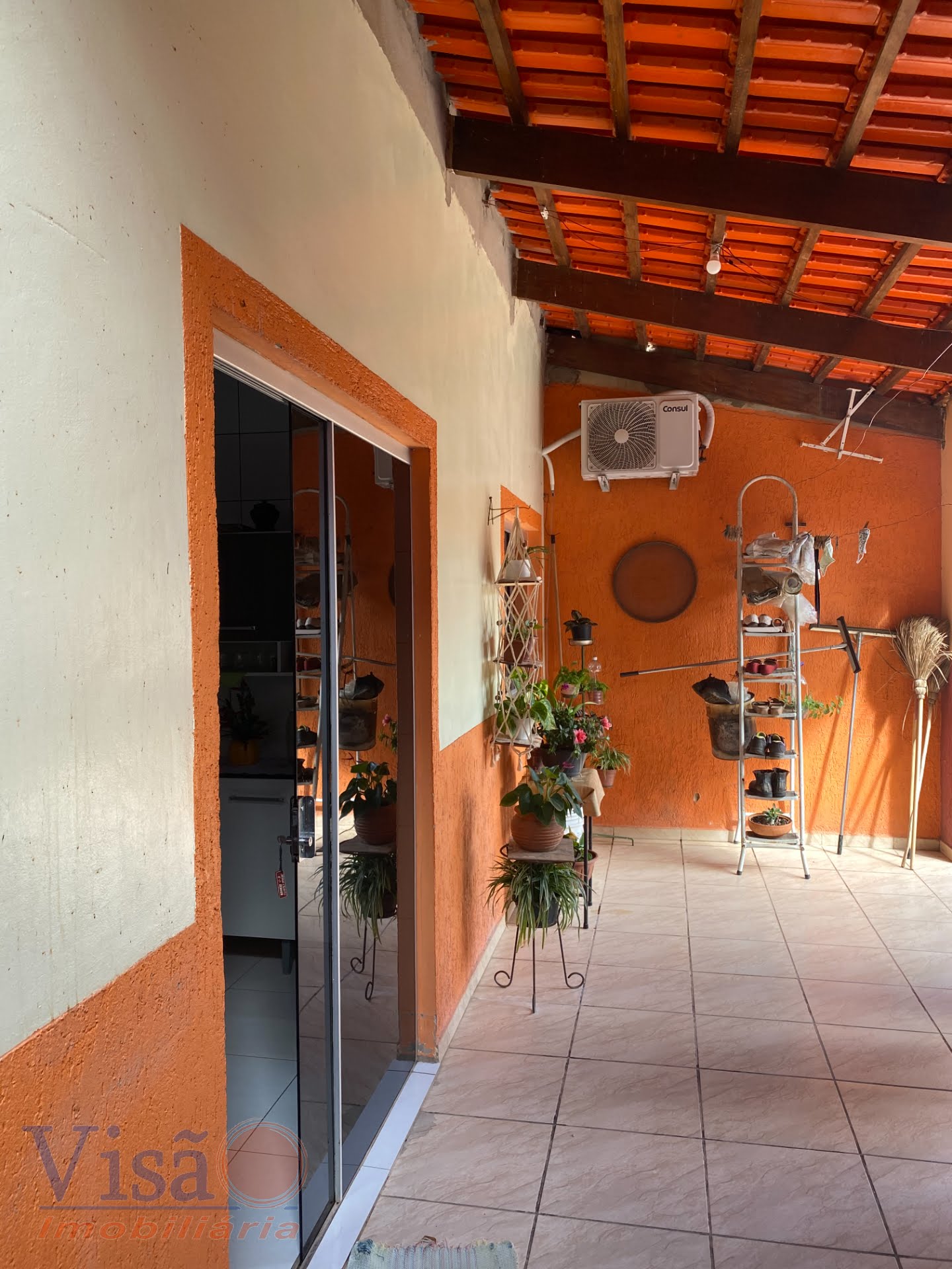 Casa à venda com 3 quartos, 1 banheiro, 2 vagas e 150m² no Novo Horizonte, Paracatu — foto principal