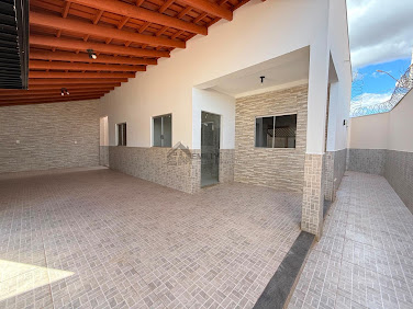 Casa em Loteamento Estrela  -  Catalão