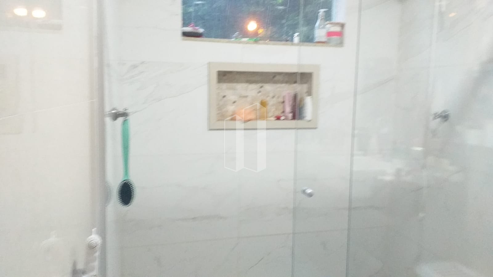 Casa à venda com 4 quartos, 4 suítes, 4 vagas e 400m² no Residencial Granville, Goiânia (GO) — foto 14 de 18