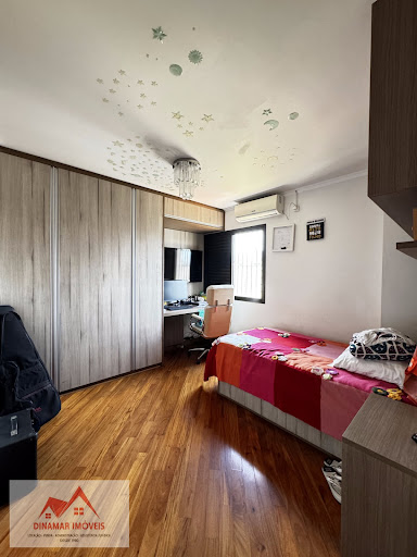Triplex em Moema - SP com 4 suítes e 440m² por R$3.999.999 