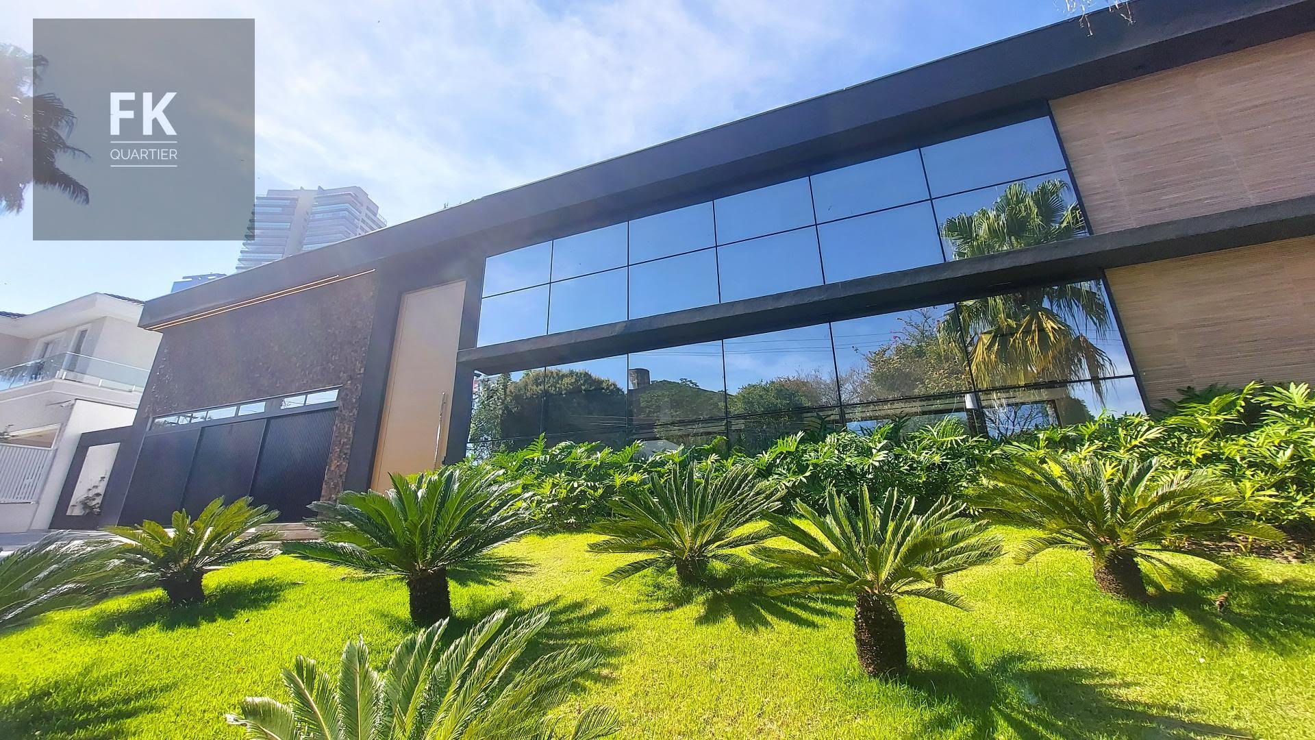 Casa à venda com 4 quartos, 4 suítes, 6 vagas e 630m² no Alphaville Residencial Dois, Barueri (SP) — foto 2 de 27