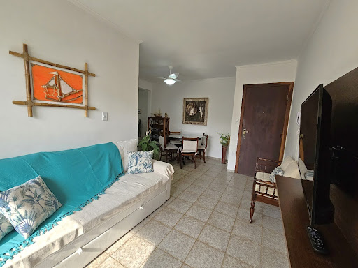 Apartamento de 2 dormitórios no Centro de Ubatuba