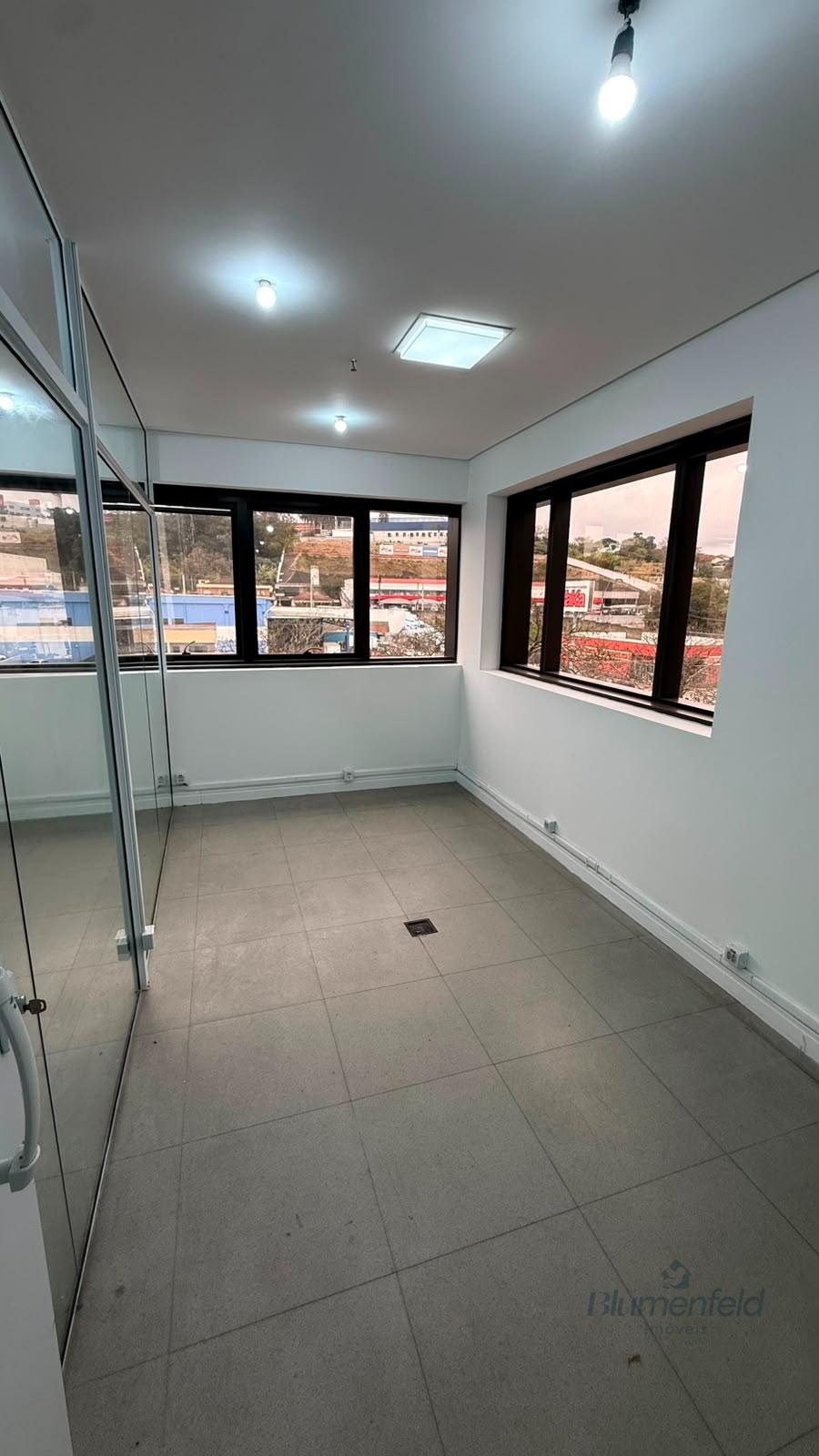 Comercial para alugar com 2 banheiros e 40m² no Centro, Arujá (SP) — foto 3 de 10