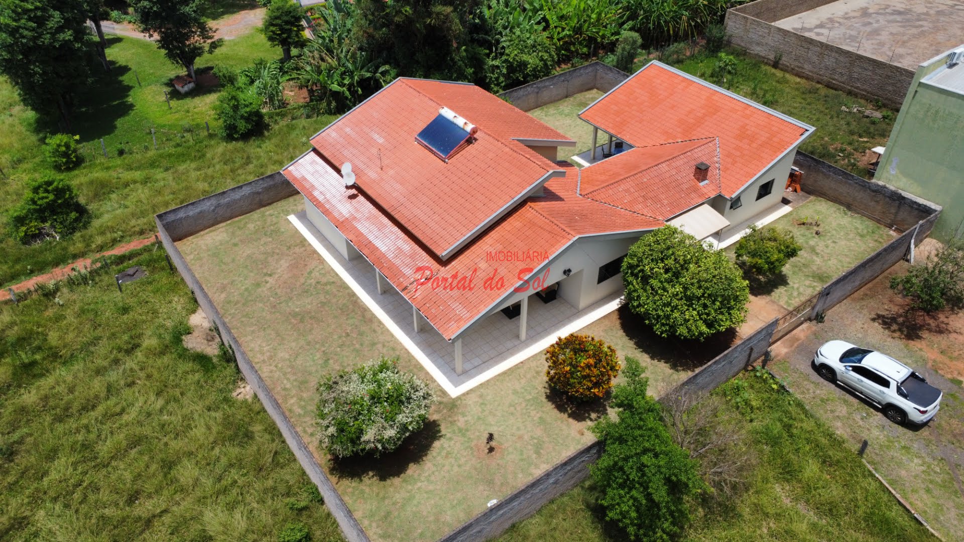 Casa à venda com 4 quartos, 2 banheiros, 4 vagas e 257m² no Parque Jandira, Santo Antônio da Platina — foto principal