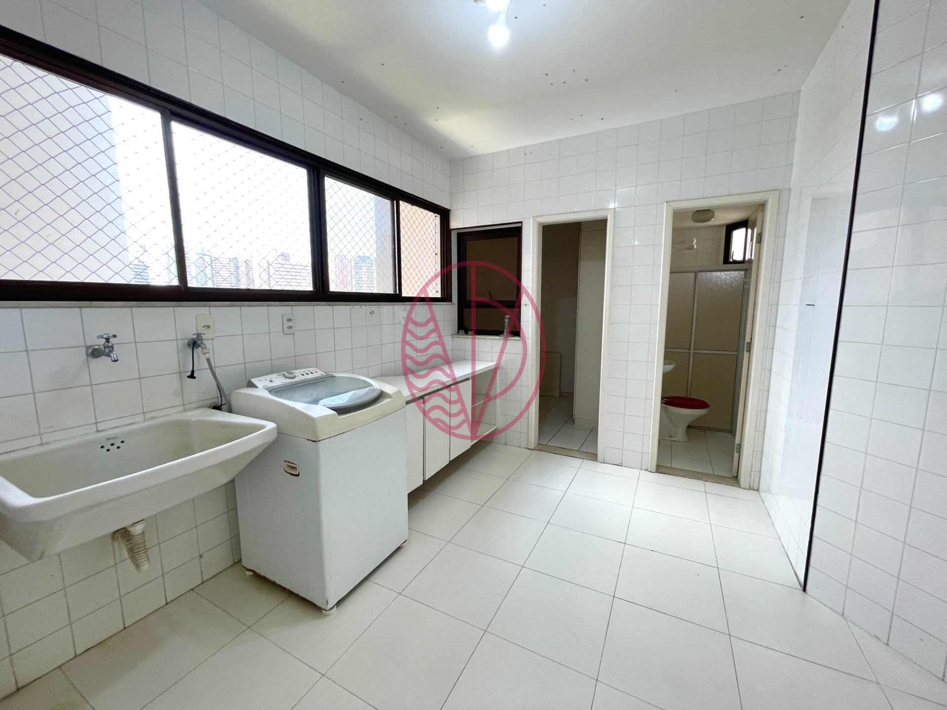 Apartamento à venda com 3 quartos, 2 suítes, 3 vagas e 212m² no Itaigara, Salvador (BA) — foto 19 de 30