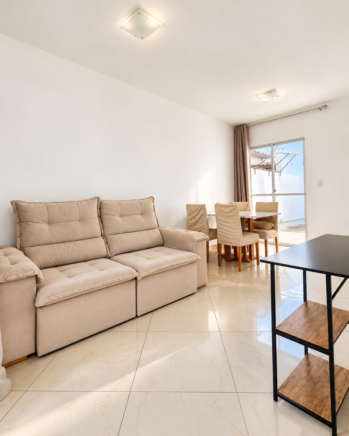 Casa para alugar com 3 quartos, 1 suíte, 2 vagas e 198m² no Sim, Feira de Santana (BA) — foto 2 de 11