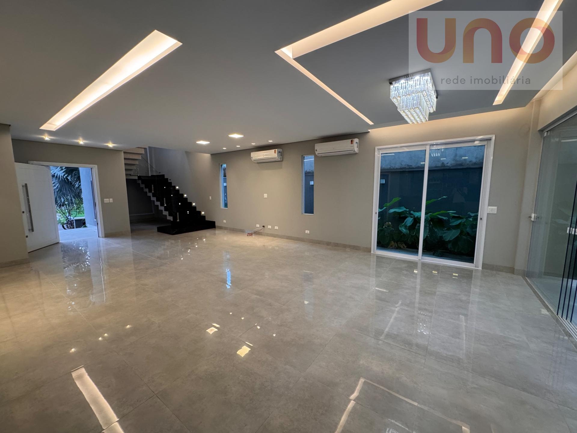 Casa à venda com 4 quartos, 4 suítes, 2 vagas e 308m² no Parque Residencial Maria A Pedrossian, Campo Grande (MS) — foto 18 de 30