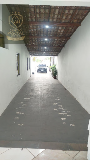 Galpão para Alugar no Parque São Benedito, Campos – 170m²