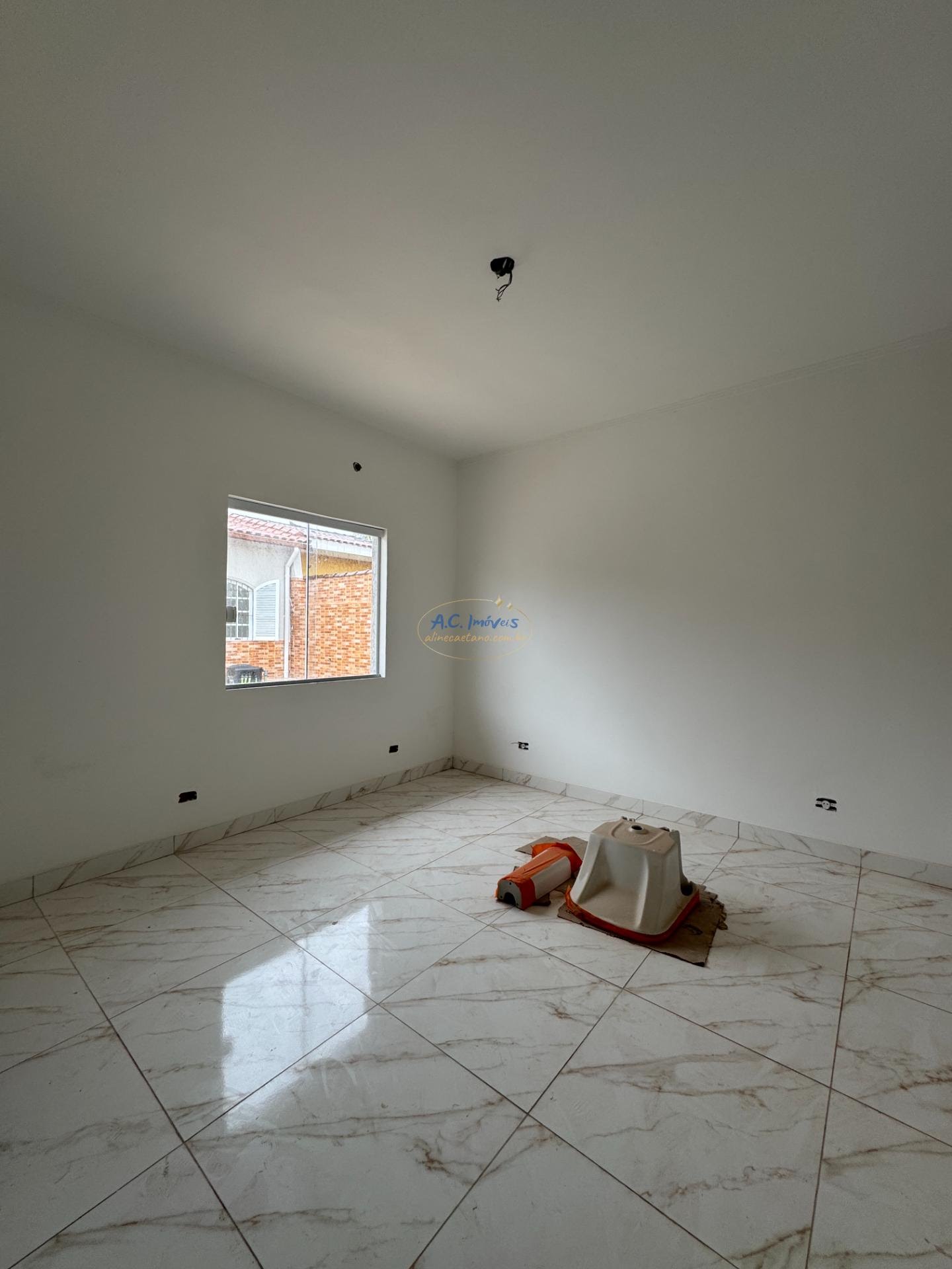 Casa à venda com 4 quartos, 3 suítes, 6 vagas e 435m² no Solemar, Praia Grande (SP) — foto 14 de 29