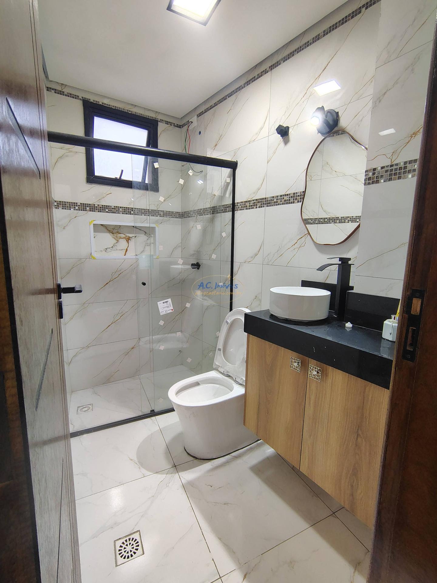 Casa à venda com 3 quartos, 2 suítes, 2 vagas e 157m² no Vila Caiçara, Praia Grande (SP) — foto 9 de 30