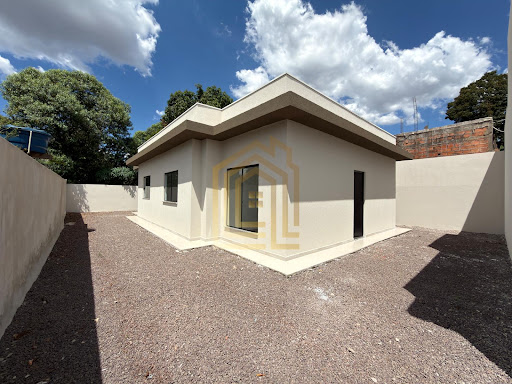Casa à Venda no bairro Santa Felicidade, Cascavel: 2 Quartos, 52m²
