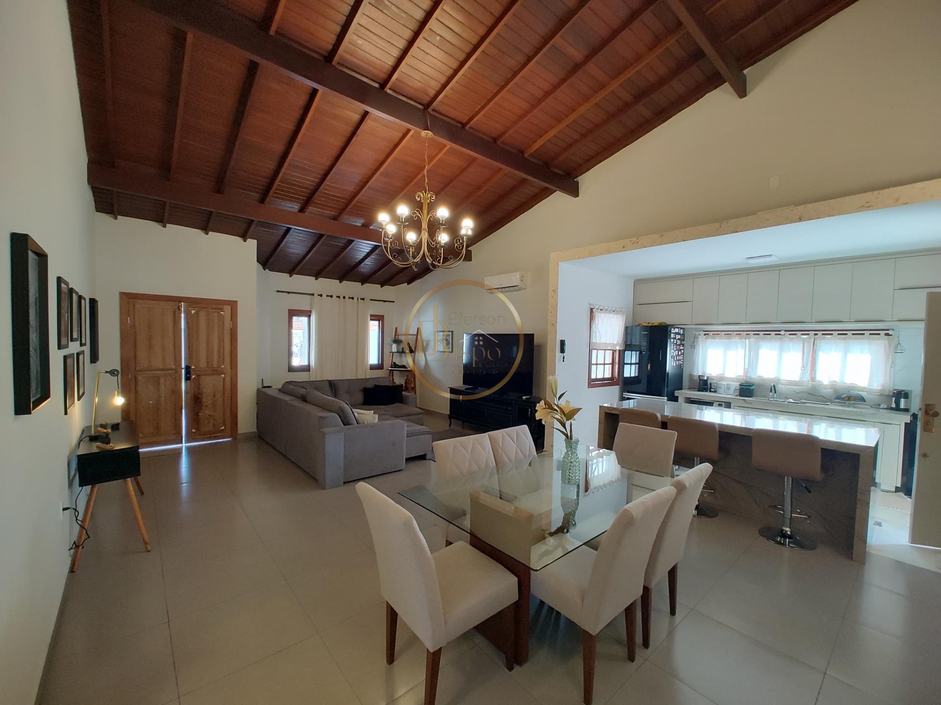 Casa à venda com 3 quartos, 3 suítes, 2 vagas e 180m² no Village 2, Porto Seguro (BA) — foto 2 de 13