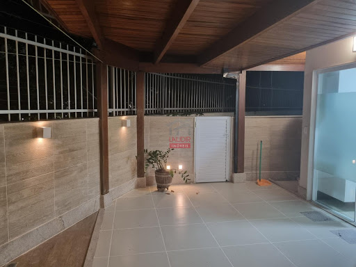 Excelente casa reformada no Condomínio Aldeia das Laranjeiras