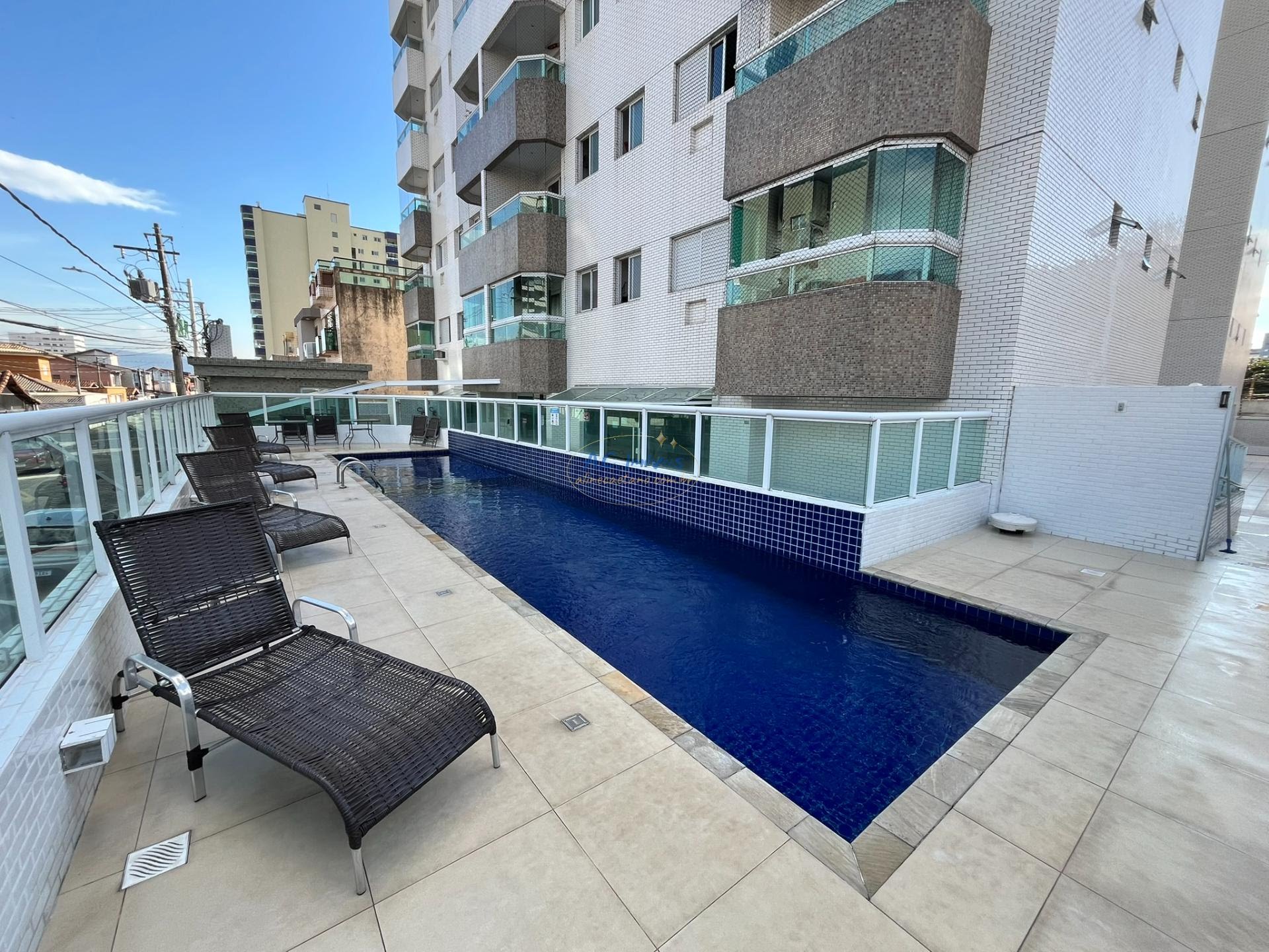 Apartamento à venda com 2 quartos, 2 banheiros, 1 vaga e 54m² no Guilhermina, Praia Grande — foto principal