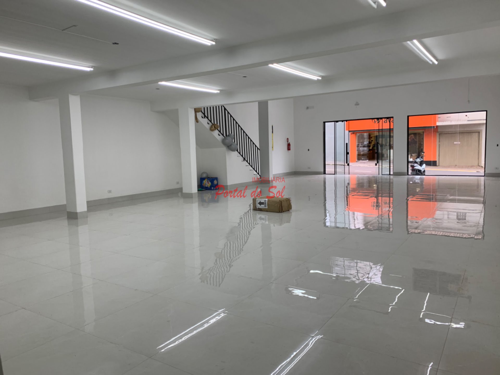 Comercial para alugar com 3 banheiros e 400m² no Centro, Santo Antônio da Platina (PR) — foto 7 de 12