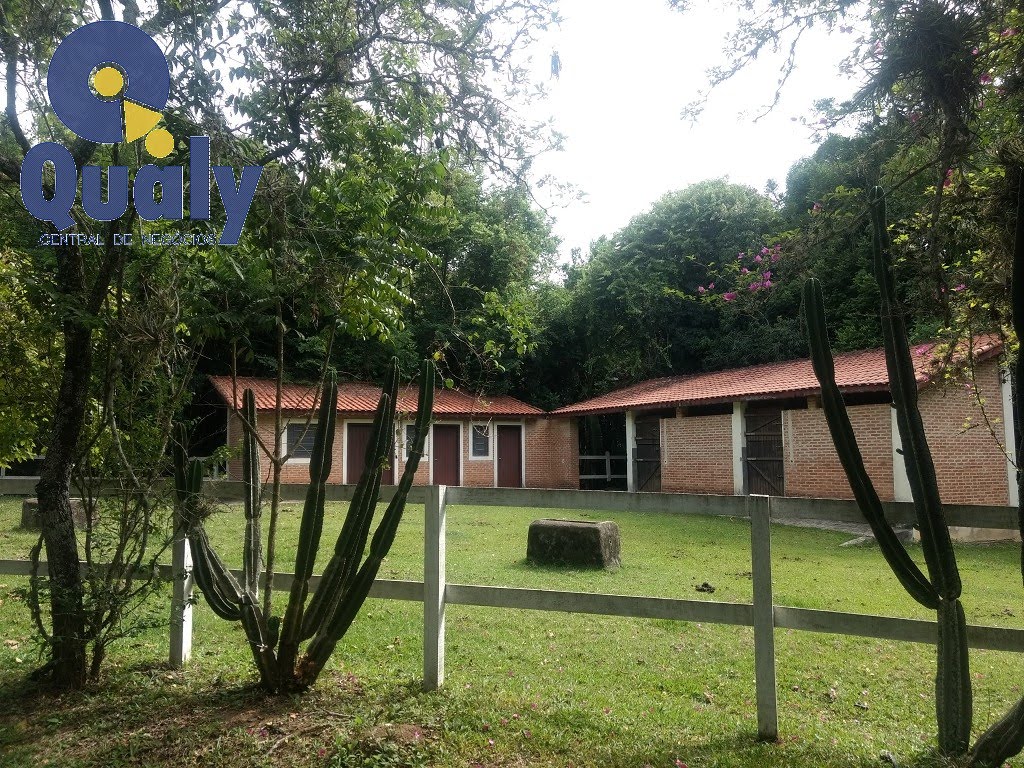 baias para cavalos