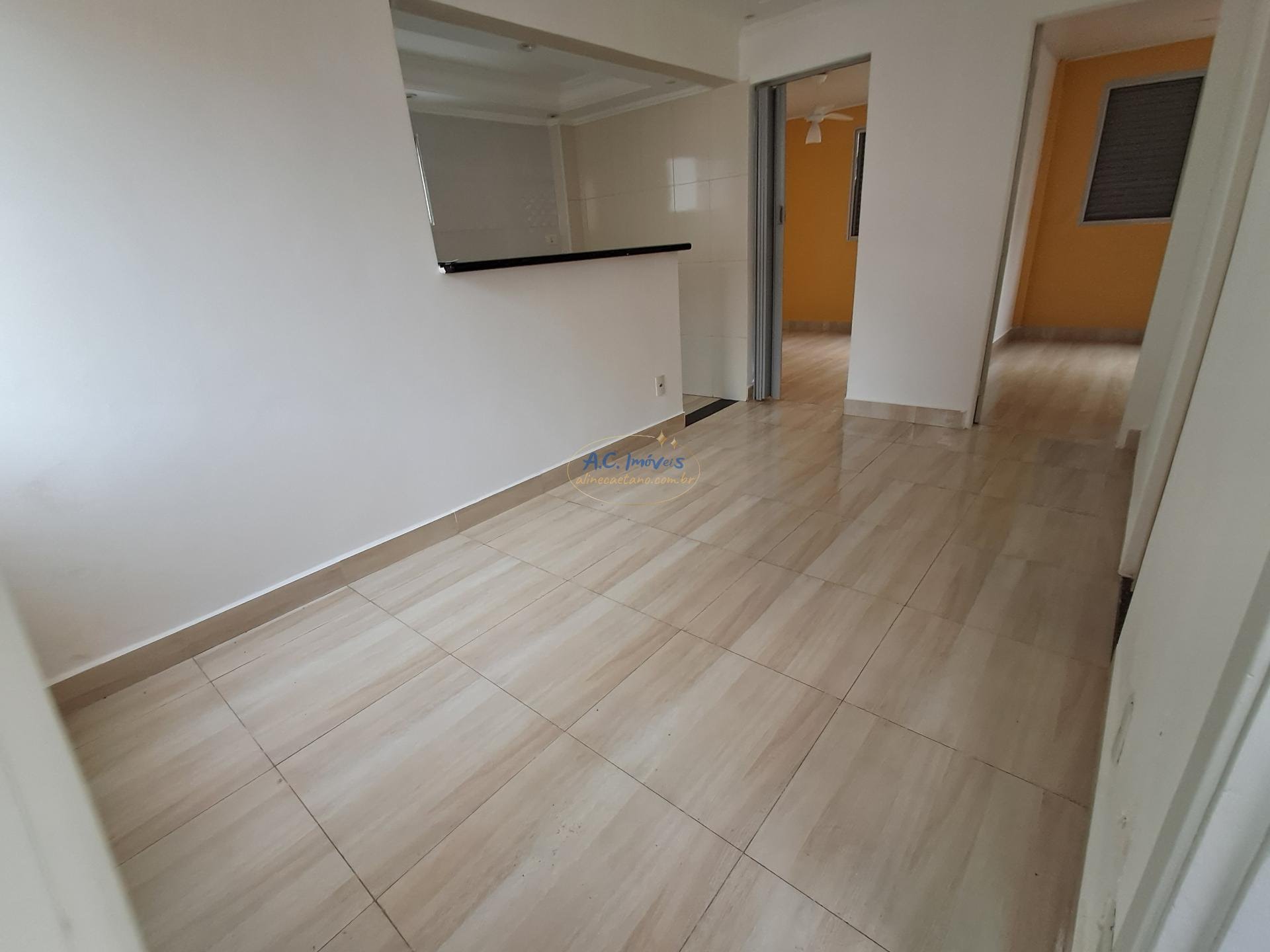 Apartamento à venda com 2 quartos, 1 suíte, 1 vaga e 50m² no Guilhermina, Praia Grande (SP) — foto 2 de 13