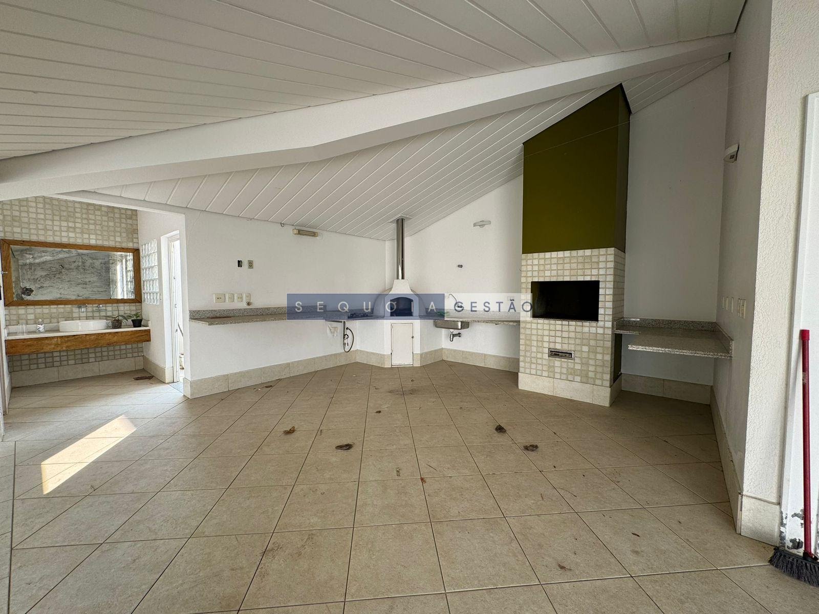 Casa à venda com 4 quartos, 4 suítes, 3 vagas e 422m² no Vila Jaboticabeira, Taubaté (SP) — foto 13 de 30