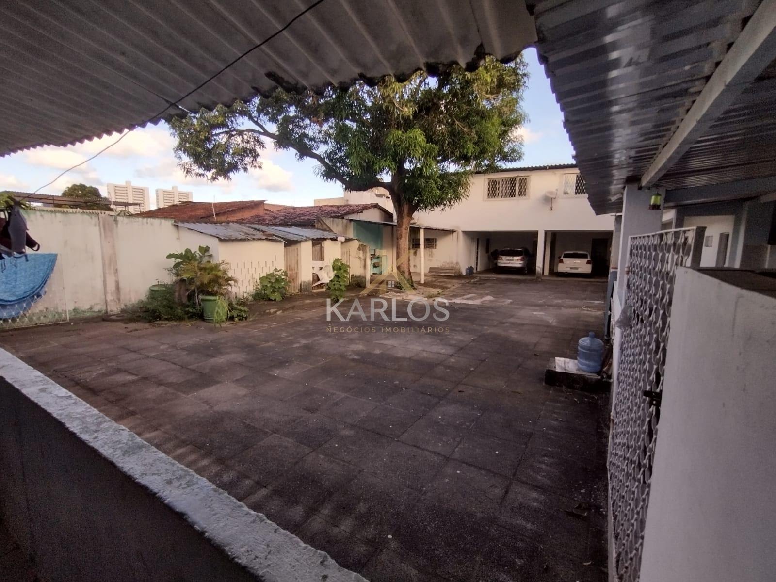 Casa à venda com 10 quartos, 3 suítes, 16 vagas e 600m² no Campo Grande, Recife (PE) — foto 12 de 29