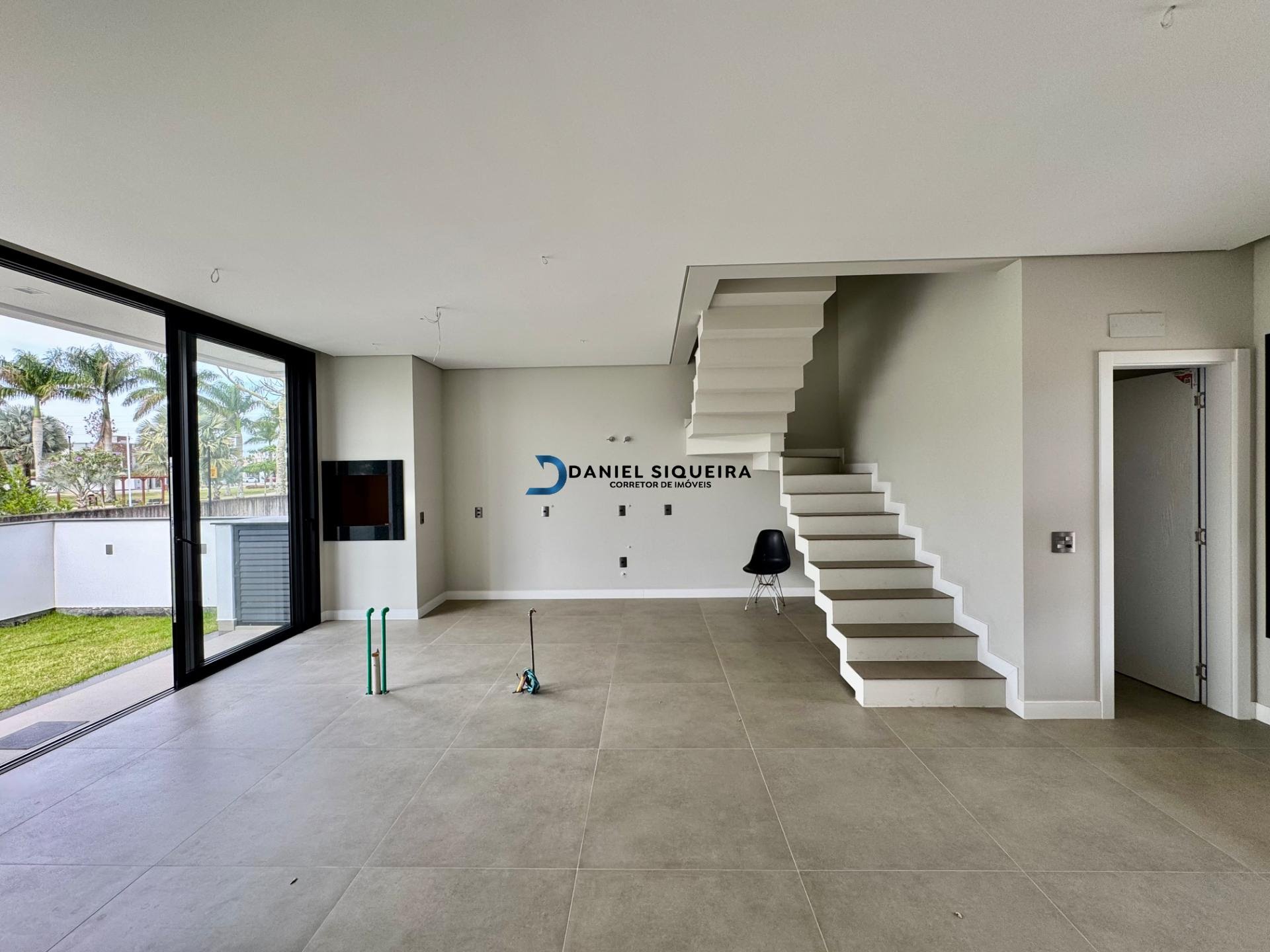 Casa à venda com 4 quartos, 4 suítes, 4 vagas e 200m² no Bairro Deltaville, Biguaçu (SC) — foto 7 de 30