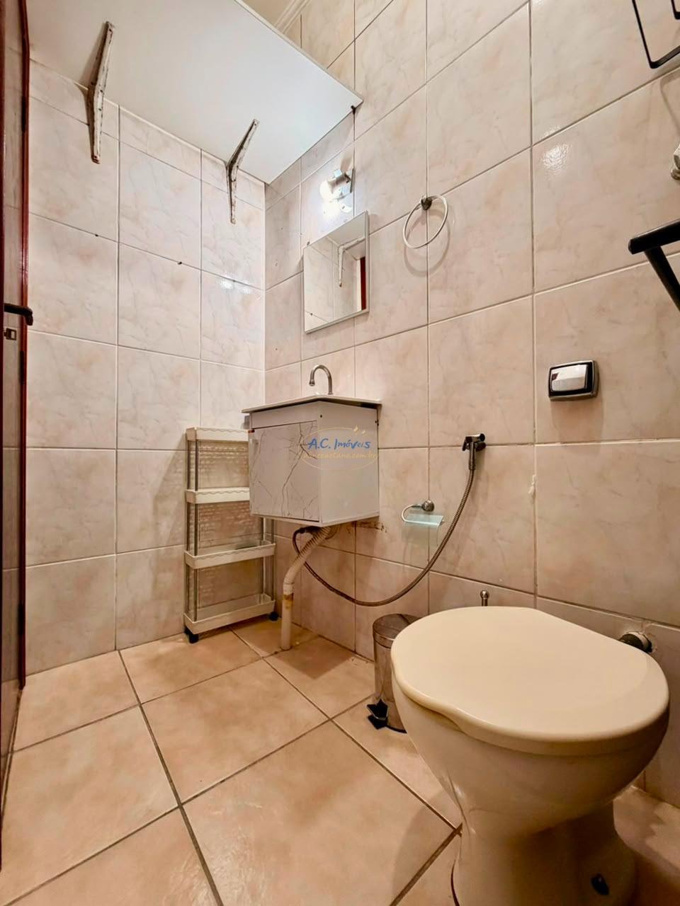 Casa à venda com 1 quarto, 1 banheiro, 1 vaga e 45m² no Aviação, Praia Grande (SP) — foto 13 de 18