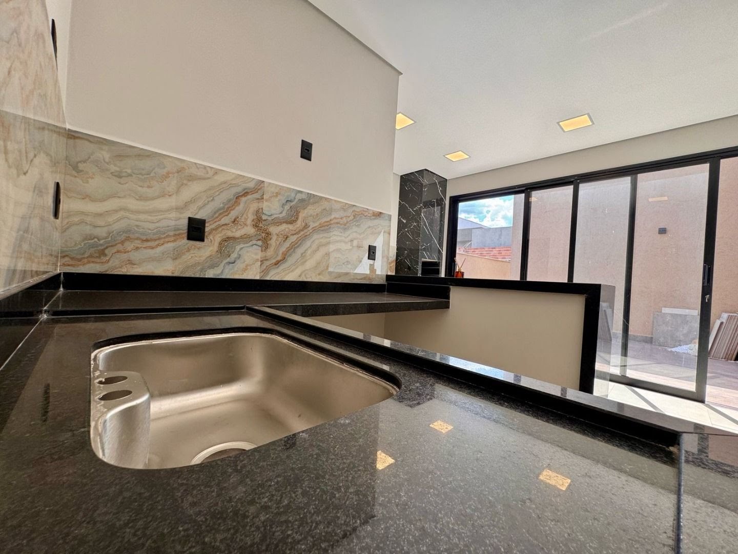 Casa à venda com 3 quartos, 3 suítes, 4 vagas e 153m² no Real Sul, Ribeirão Preto (SP) — foto 8 de 27