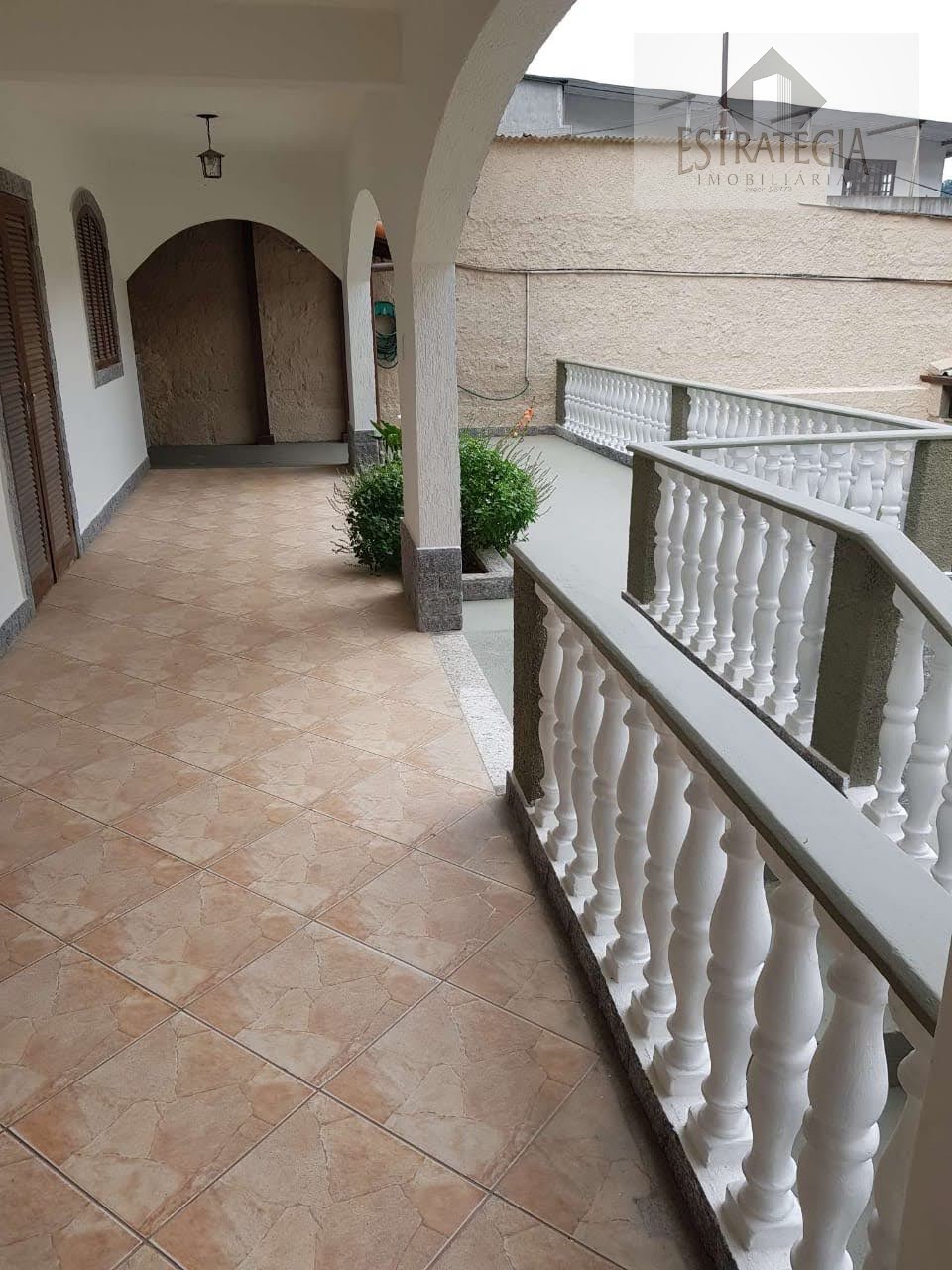 Casa à venda com 3 quartos, 1 suíte, 4 vagas e 225m² no Bingen, Petrópolis (RJ) — foto 5 de 30