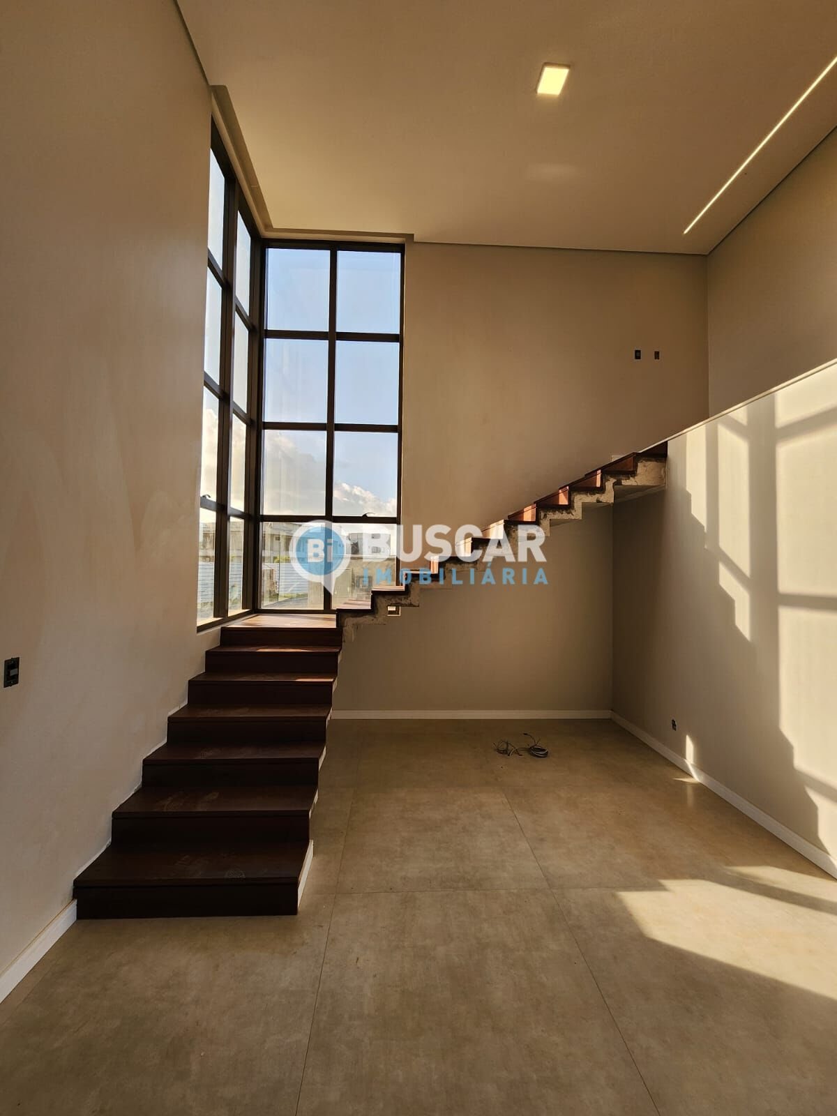 Casa à venda com 4 quartos, 4 suítes, 4 vagas e 300m² no Sim, Feira de Santana (BA) — foto 4 de 18