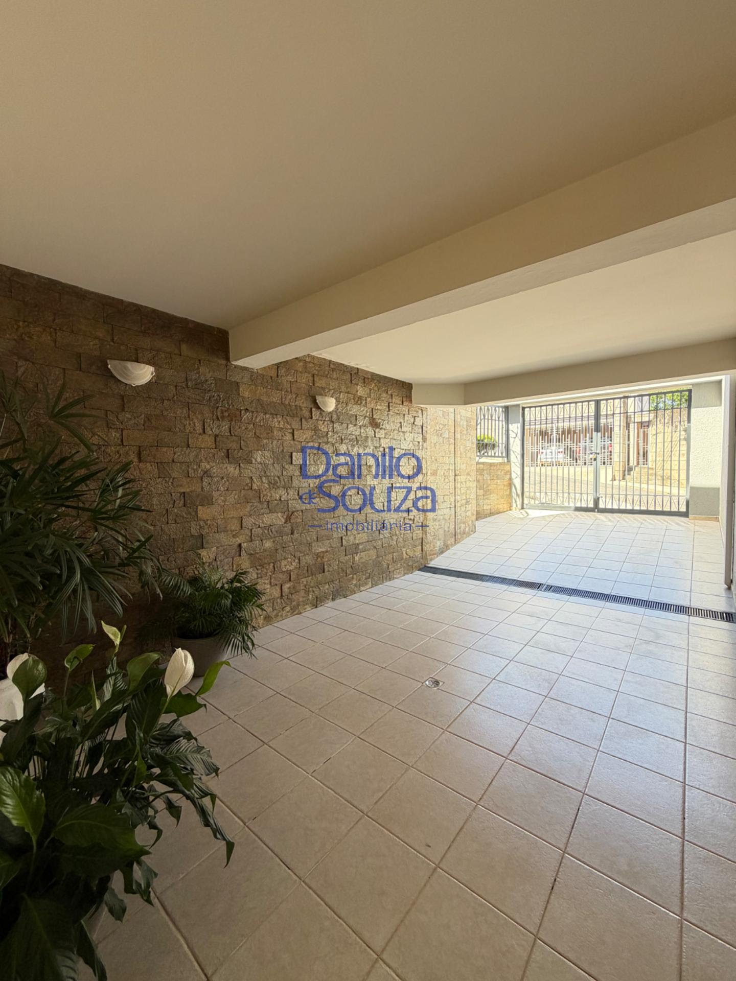 Casa à venda com 3 quartos, 1 suíte, 1 vaga e 300m² no Santo Antônio, Araxá (MG) — foto 27 de 27