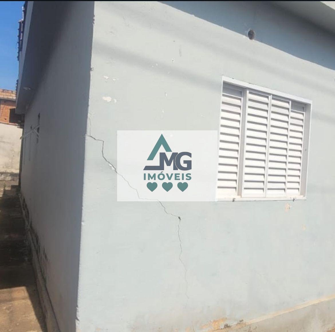 Casa à venda com 2 quartos, 1 banheiro e 64m² no Jardim Orion, Três Corações — foto principal