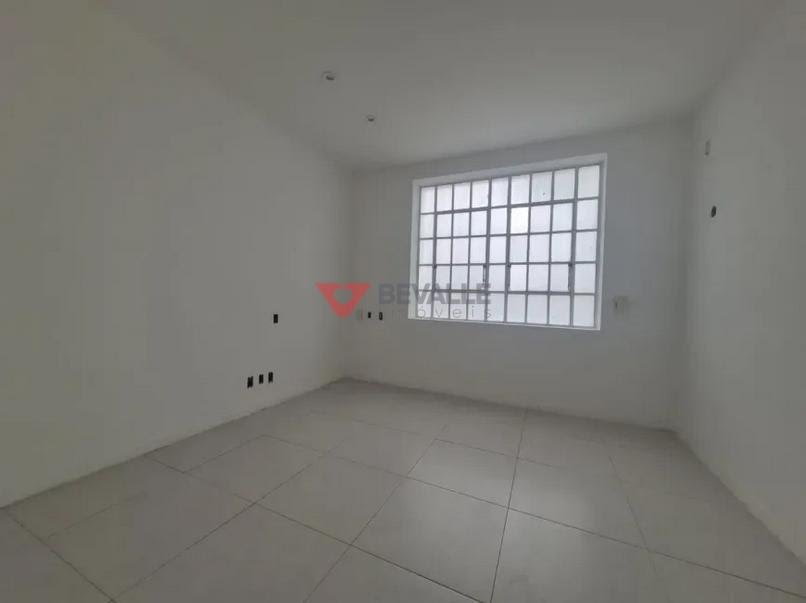 Casa à venda com 3 quartos, 2 suítes e 240m² no Botafogo, Rio de Janeiro (RJ) — foto 29 de 30