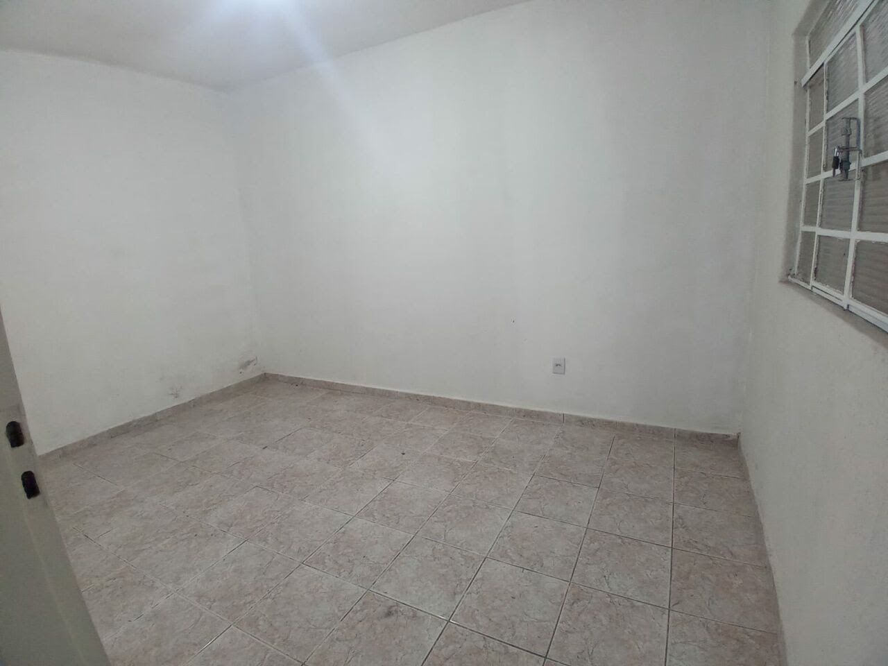 Casa à venda com 3 quartos, 1 banheiro, 3 vagas e 279m² no Vila Antonieta, São Paulo (SP) — foto 4 de 14