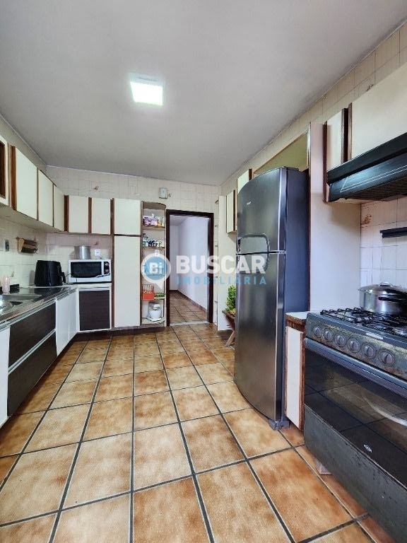 Casa à venda com 3 quartos, 1 suíte, 2 vagas e 242m² no Queimadinha, Feira de Santana (BA) — foto 10 de 16